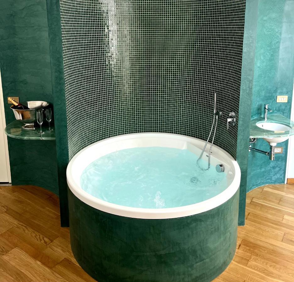 Imperial Terrace Suite Mediolan Zewnętrze zdjęcie